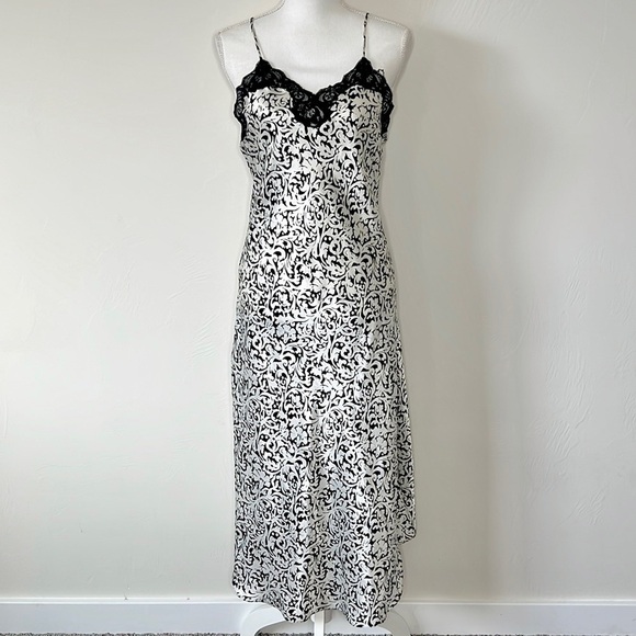 Vintage Other - Vintage Satin Lingerie Slip